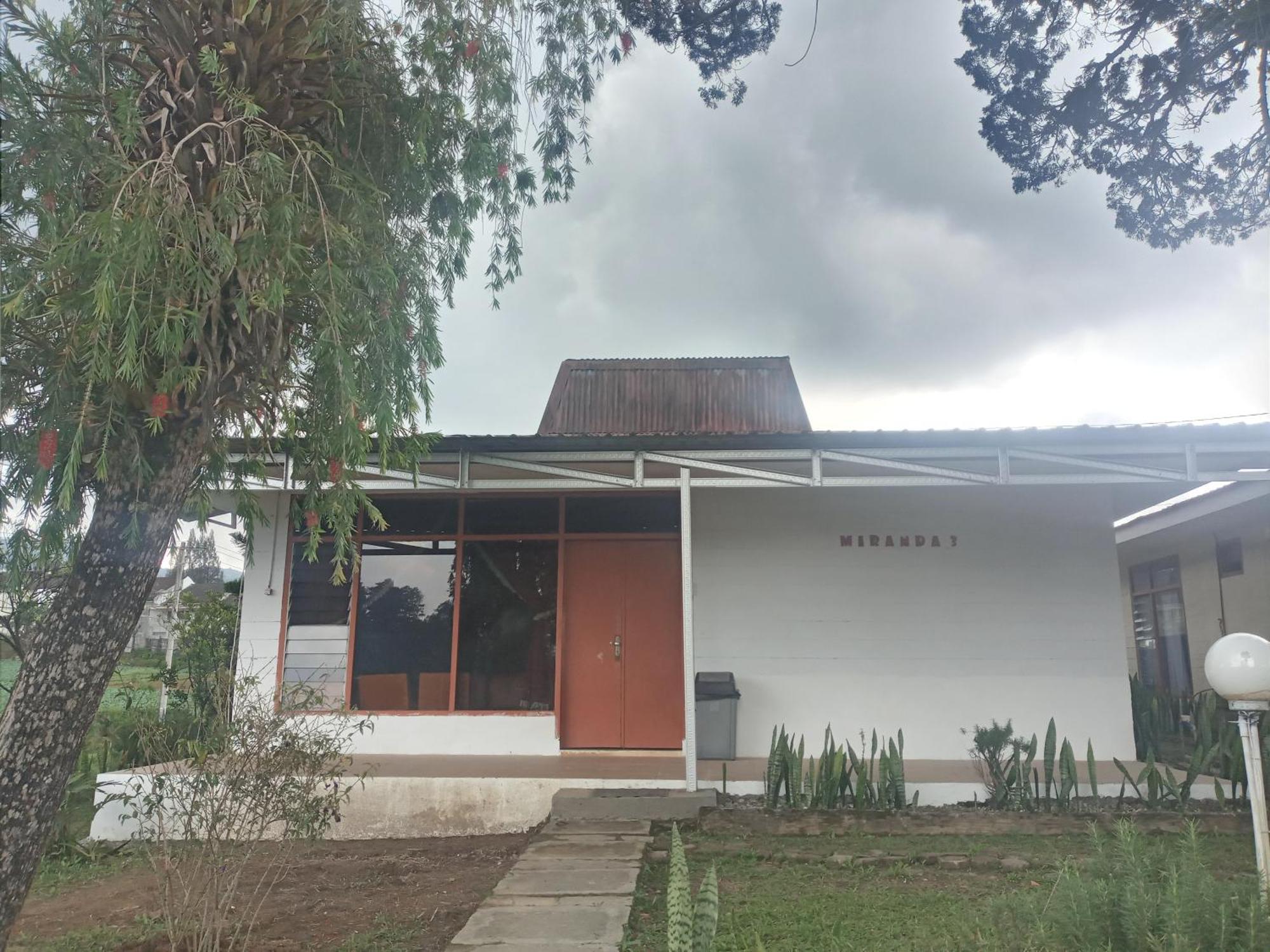 בראסטגי Kaliaga Bungalow מראה חיצוני תמונה